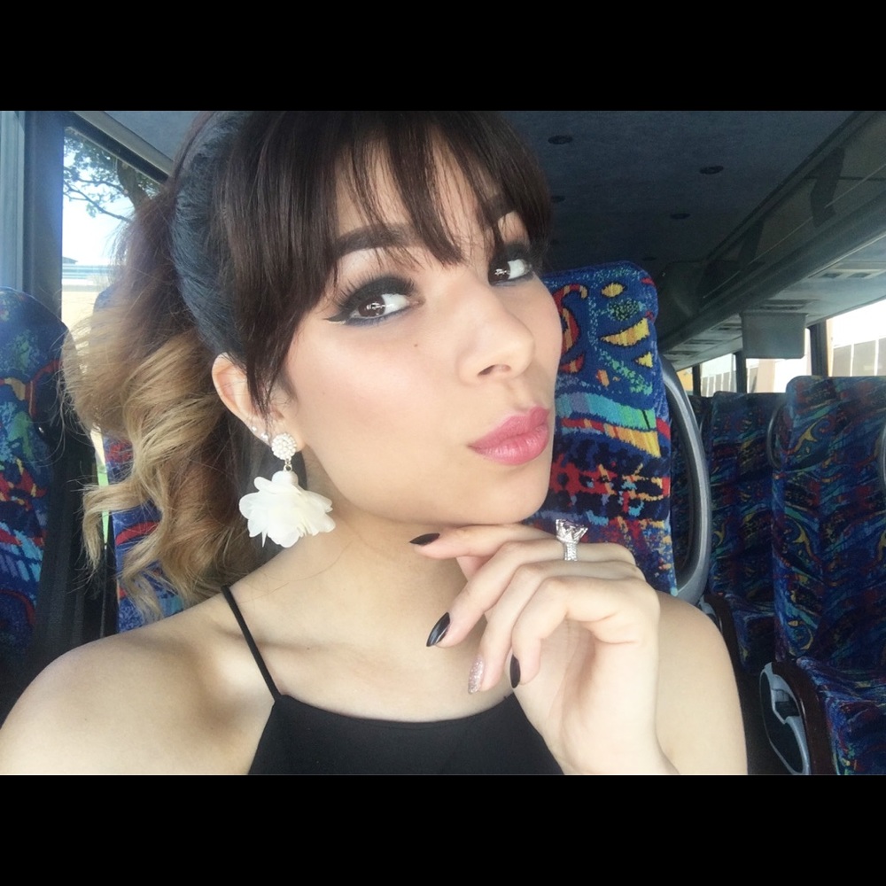 Off white lace flower earrings